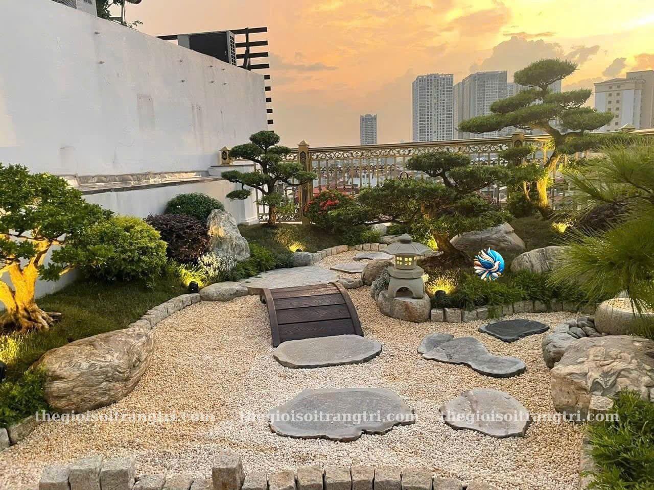 Sỏi vàng quay rải lối đi vườn sân thượng phong cách Nhật